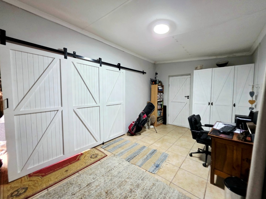 3 Bedroom Property for Sale in Pellissier Free State